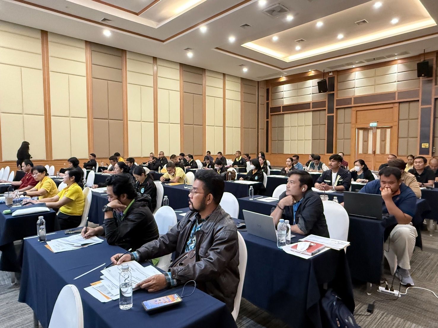 06.jpg